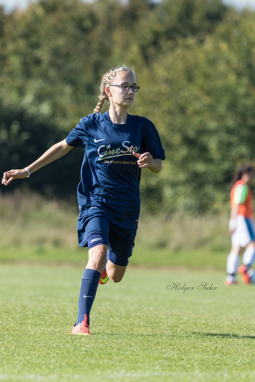 Bild 86 - B-Juniorinnen Krummesser SV - SV Henstedt Ulzburg : Ergebnis: 0:3